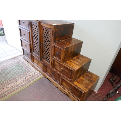 270 - Staggered hardwood unit - Approx. W:161cm D:42cm H:95cm