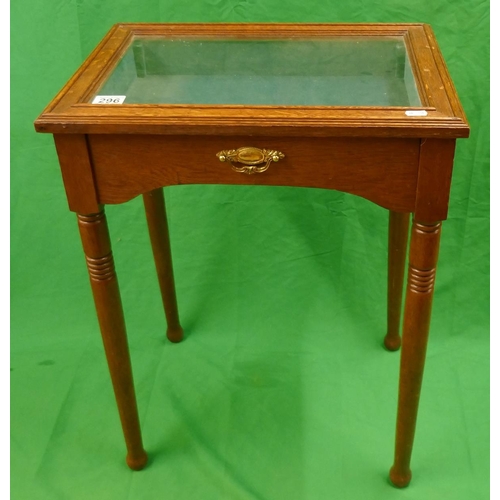 296 - Arts & Crafts bijouterie table - Approx. W:52cm D:35cm H:72cm