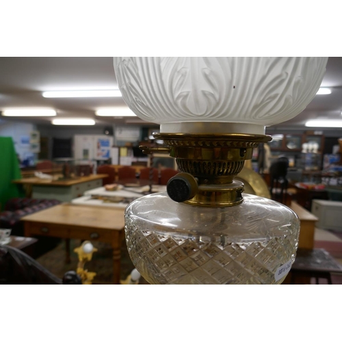 300 - Large brass oil lamp with glass reservoir - Approx. H:77cm