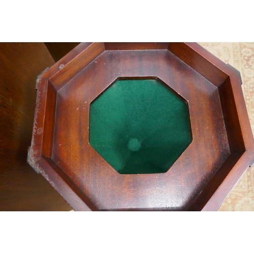 306 - Mahogany sewing tripod table