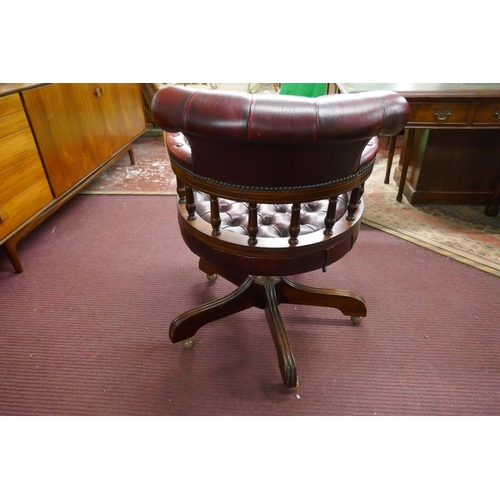 317 - Red leather button-back office chair