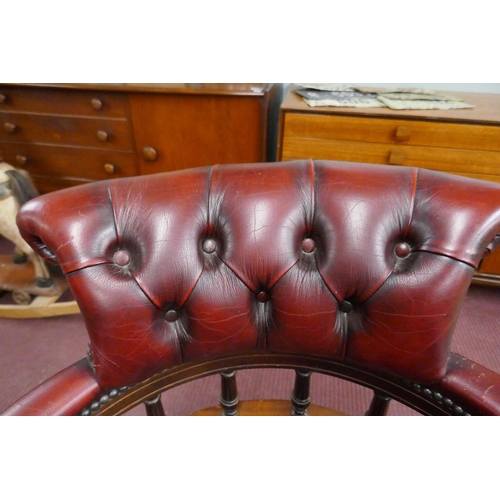 317 - Red leather button-back office chair