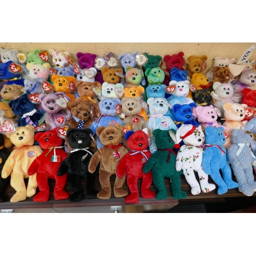 381 - Large collection of Beanie Bears to include McDonalds Beanie Babies