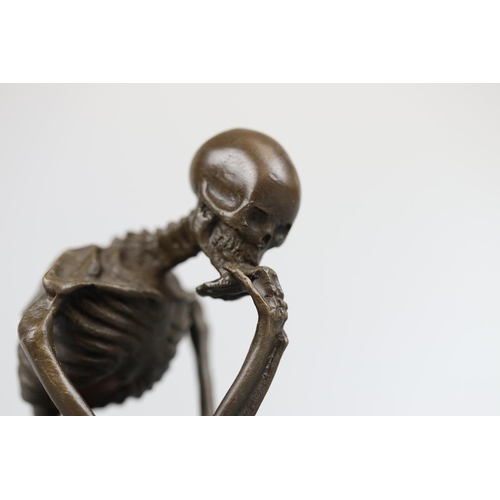 40 - Small bronze on marble base - Skeleton - Approx. H: 15cm