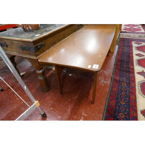 410 - Mid-century G-Plan coffee table - Approx. L:116cm W:41cm H:40cm