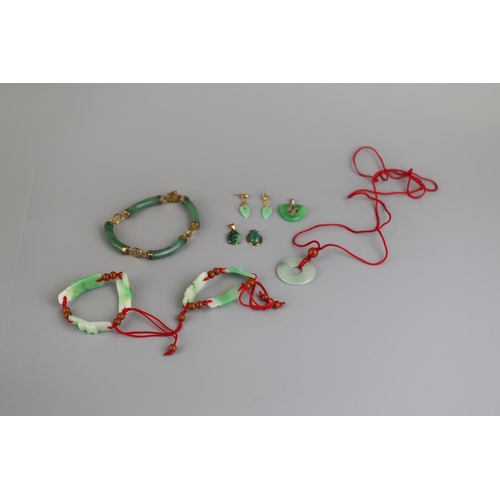 135 - Collection of jade jewllery