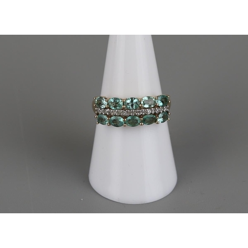 140 - Gold green apetite and diamond ring - Size O