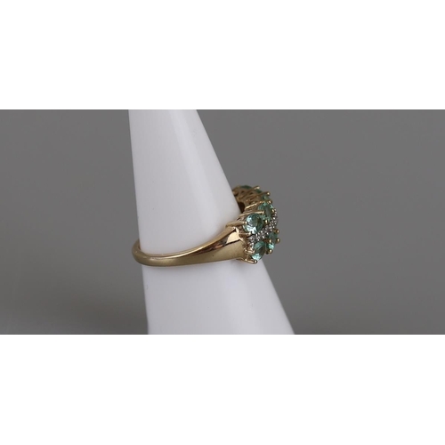 140 - Gold green apetite and diamond ring - Size O