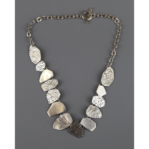 152 - Silver necklace