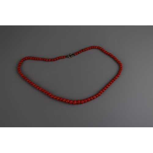 163 - Victorian coral necklace with gold clasp