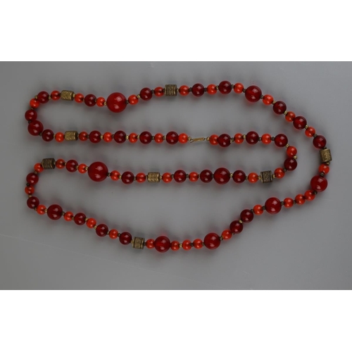 182 - 1930's beaded glass necklace