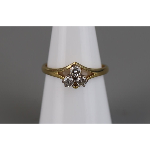 73 - 18ct gold 3 stone diamond ring - Approx size M