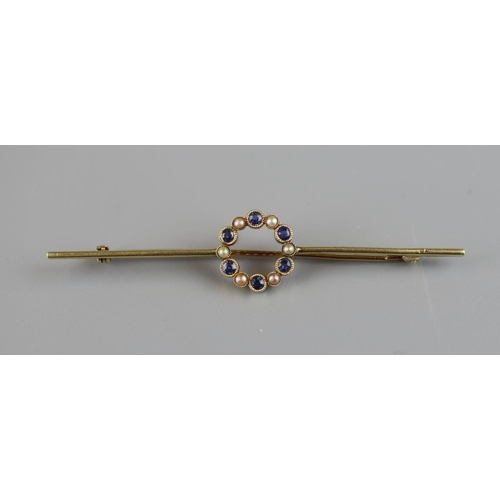 78 - 15ct gold sapphire & pearl bar brooch - Approx 3.7g