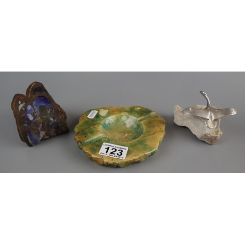 123 - Collectables to include Onyx ashtray