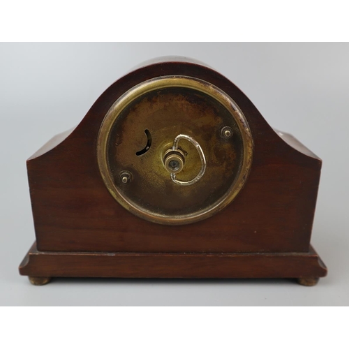 85 - Small 8 day mantle clock