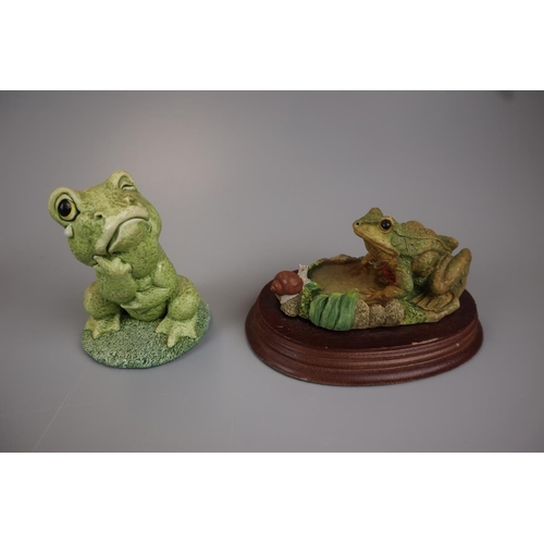 129 - Collection of elephant and frog figures