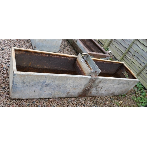 520 - Galvanised trough - Approx L: 183cm