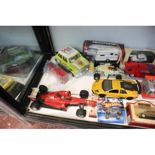 125 - Collection of diecast cars to include Corgi