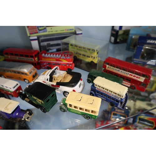 129 - Collection of diecast vehicles to include Dinky