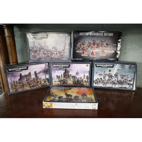 140 - Collection of Warhammer boxed figures