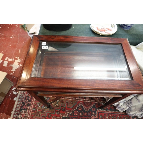 171 - Vitrine display cabinet - Approx. size L:68cm D:41cm H:76cm