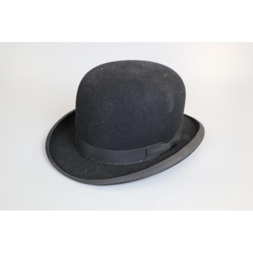 182 - Gents bowler hat in original box