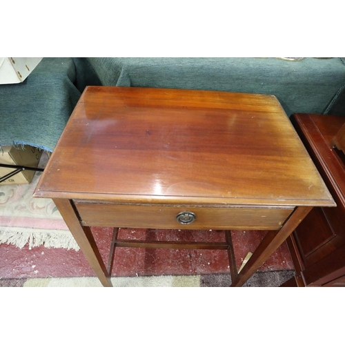 183 - Glass top mahogany side table - Approx. size W:53cm D:37cm H:74cm