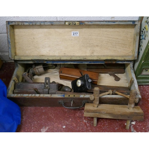 277 - Carpenters chest and contents