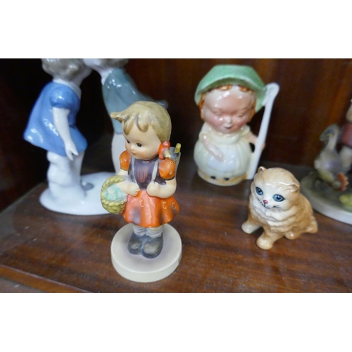 346 - Collection of figurines to include Goebel, Doulton and Lippelsdorf