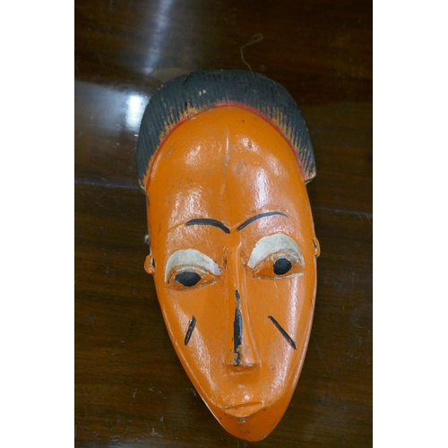 364 - 6 wooden African tribal heads