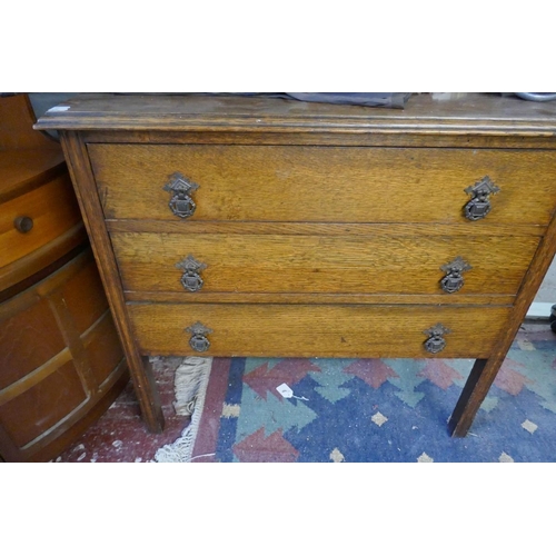 376 - Oak utilitarian chest of drawers - Approx W: 84cm x D: 43cm x H: 83cm