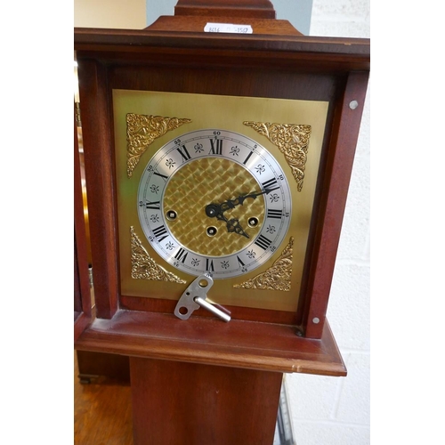 386 - Grand-daughter clock