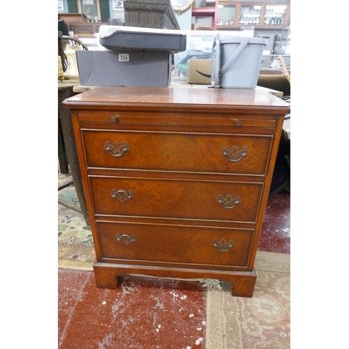 242 - Burr elm bachelors chest - Approx W: 62cm D: 31cm H: 72cm