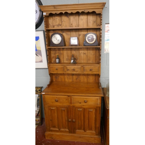 263 - Small pine dresser - Approx W: 92cm D: 49cm H: 206cm