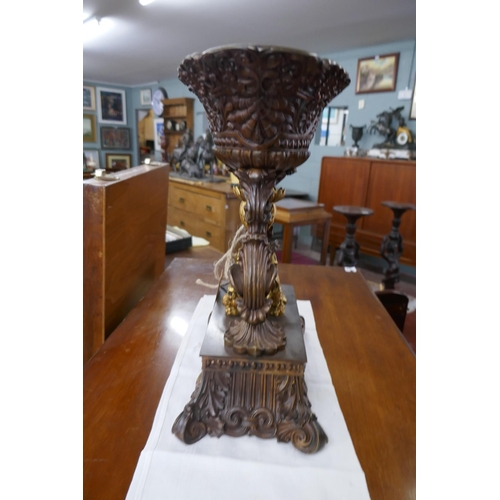 351 - 19th century stunning bronze centrepiece - Approx. height 36cm