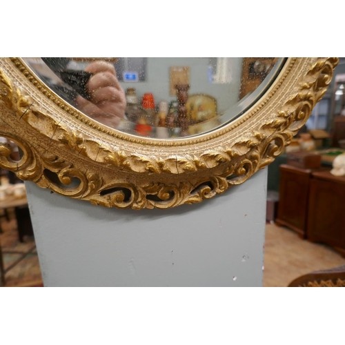 358 - Round gilt framed mirror