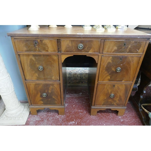 364 - Mahogany kneehole desk - Approx W: 98cm D: 46cm H: 81cm