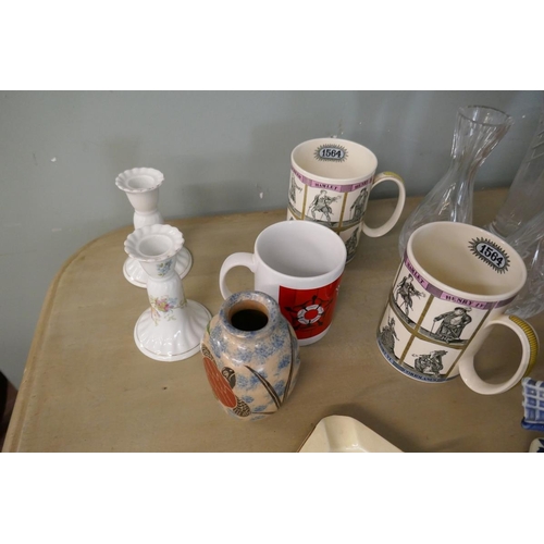 385 - Collection of ceramics etc