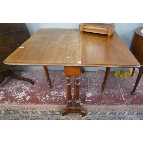 388 - Mahogany Sutherland table