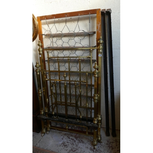 400 - Antique brass single bed