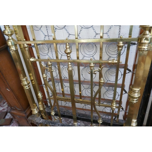 400 - Antique brass single bed