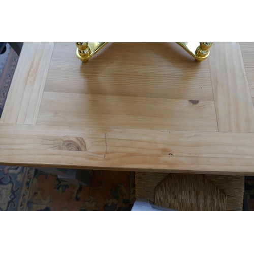 412 - Scrub top pine table with 6 rush seated chairs - Approx L: 160cm W: 80cm H: 76cm