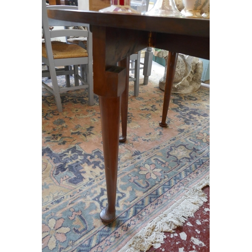 418 - Mahogany pad foot drop leaf table