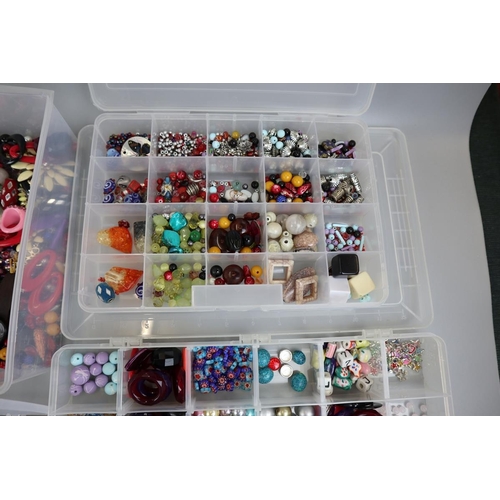 42 - Large quantity of jewellery making materials & equipment