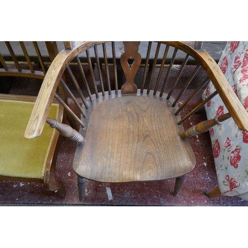 442 - Antique broad arm country chair