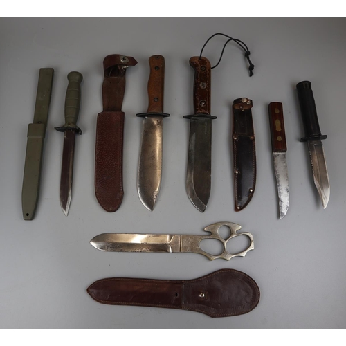 98 - Collection of knives