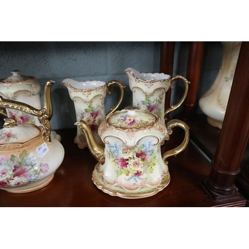 178 - 13 pieces of Crown Devon - Royal Devon pattern