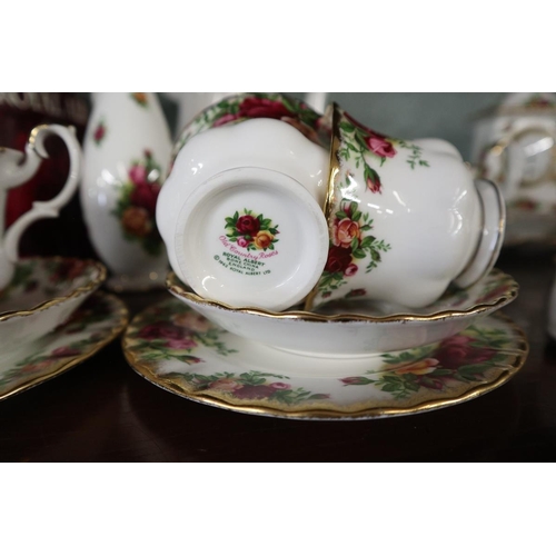 169 - Collection of Royal Albert Old Country Roses