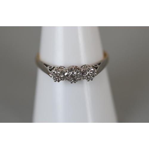 22 - 18ct 5 stone diamond ring - Size P