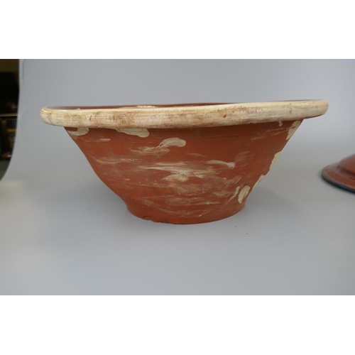 260 - Salt glaze slipware bowl and another